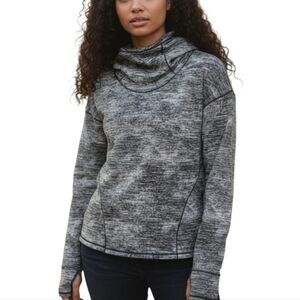 Lululemon Forever Endeavour Long Sleeve Rush Jacquard Black White Size 2